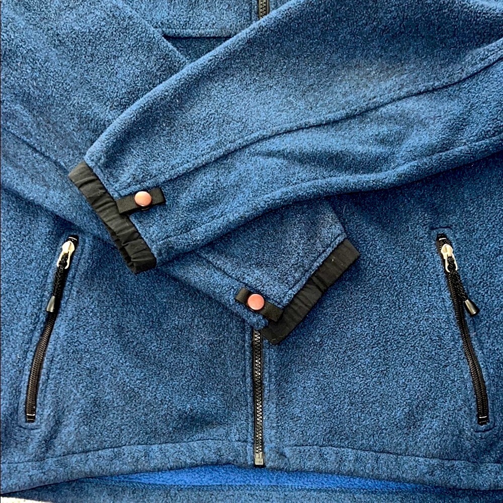 The North Face Men's Blue Fleece Jacket - Picture 8 of 11